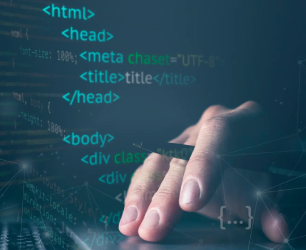 Persona diseñando sitio web